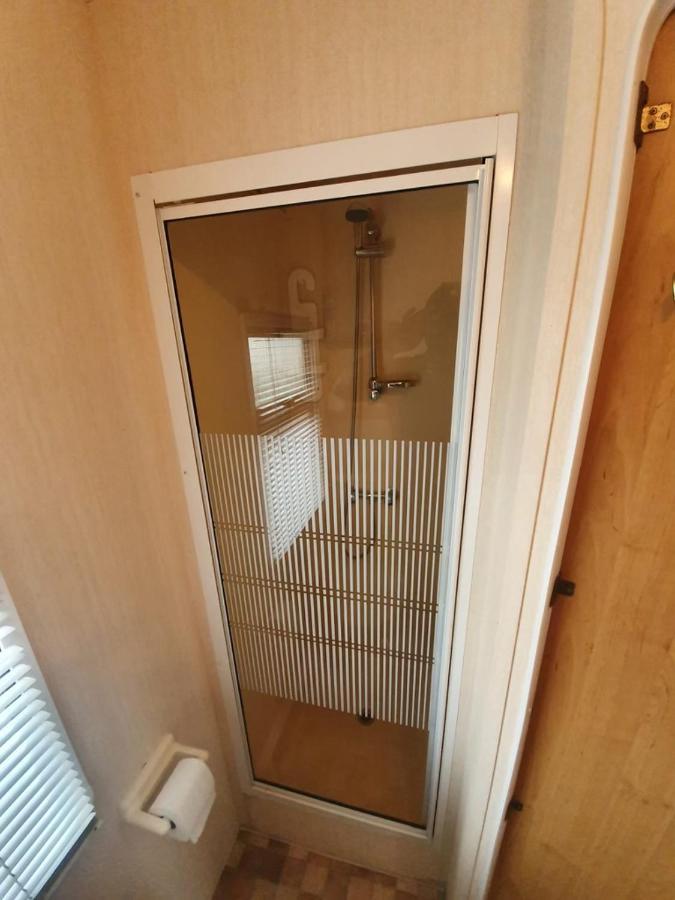ホテル Fantasy Island 6 Berth 576 インゴールドメルズ エクステリア 写真